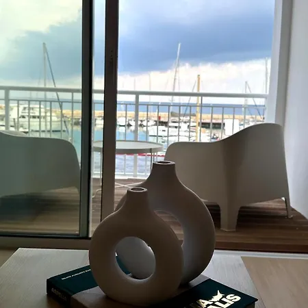 Harbour No4 شقة